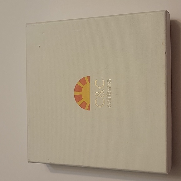 C&C California Necklace/Earring Set - Picture 9 of 9